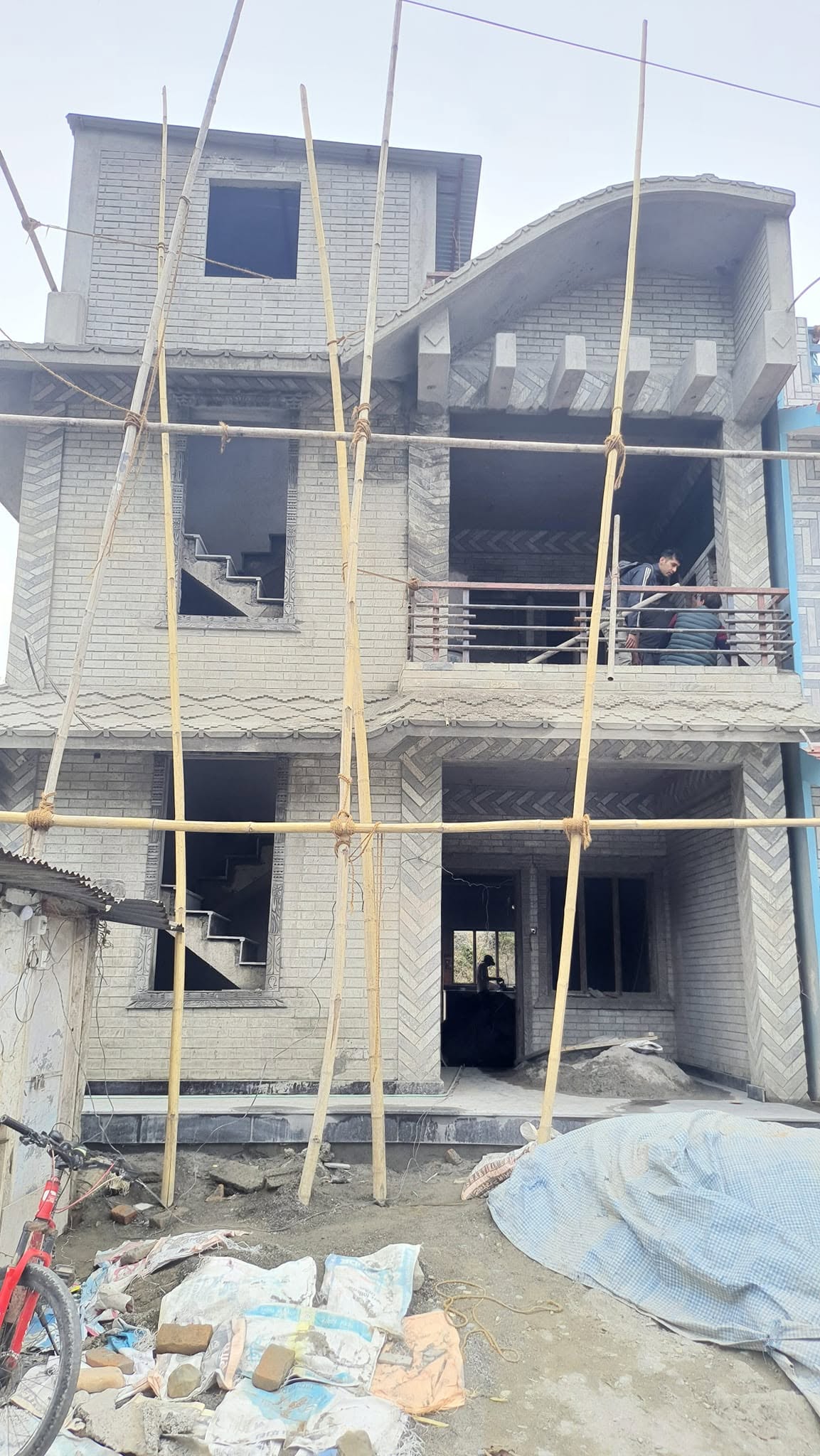Residential building by Kamala Construction Pvt. Ltd.